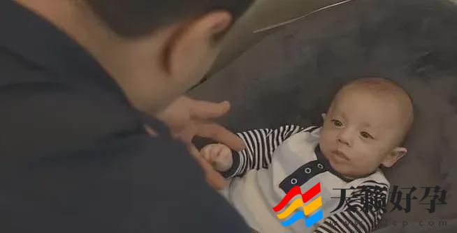 亚裔夫妇重金试管却诞下白人婴儿！(图4)